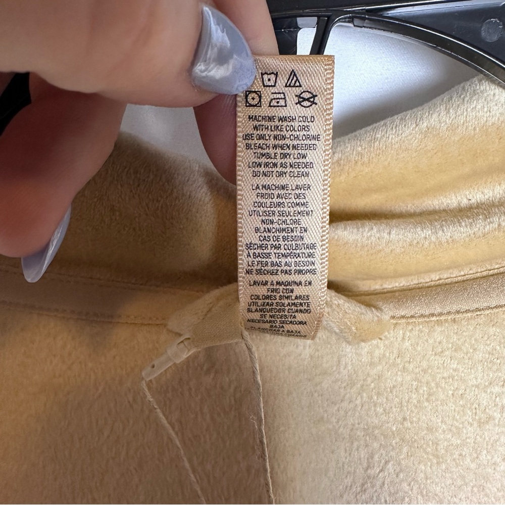 SKIMS Velour Long Sleeve Sleep Shirt Honey Medium NWT Soft Lounge Pajama Top - Picture 3 of 13